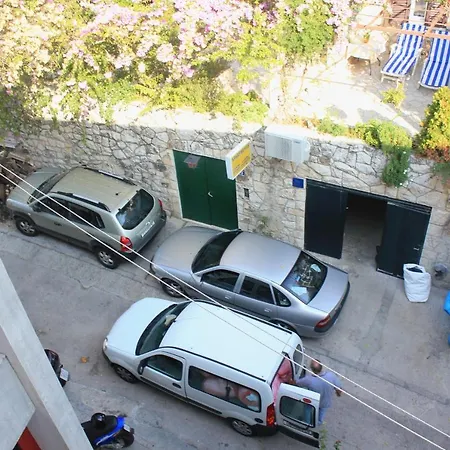 Apartment Apartments With Wifi Dubrovnik - 8581